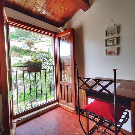 Lilibeth Houses - Charming & Lovely Views Scicli Oda fotoğraf